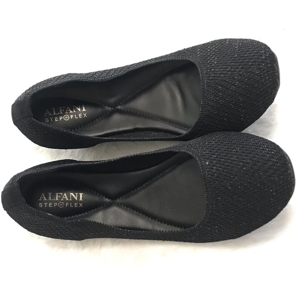 Modern Chic & Comfy Black Step•N•Flex Ballet Flats - Picture 11 of 15